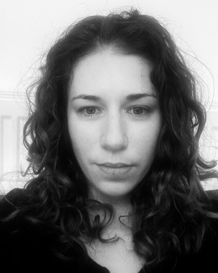 Izzy, Senior Stylist